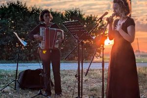 17 Collettivo Crisi Collettiva In Levante Letture Musica Pro Loco Decima Spettacolo Alba